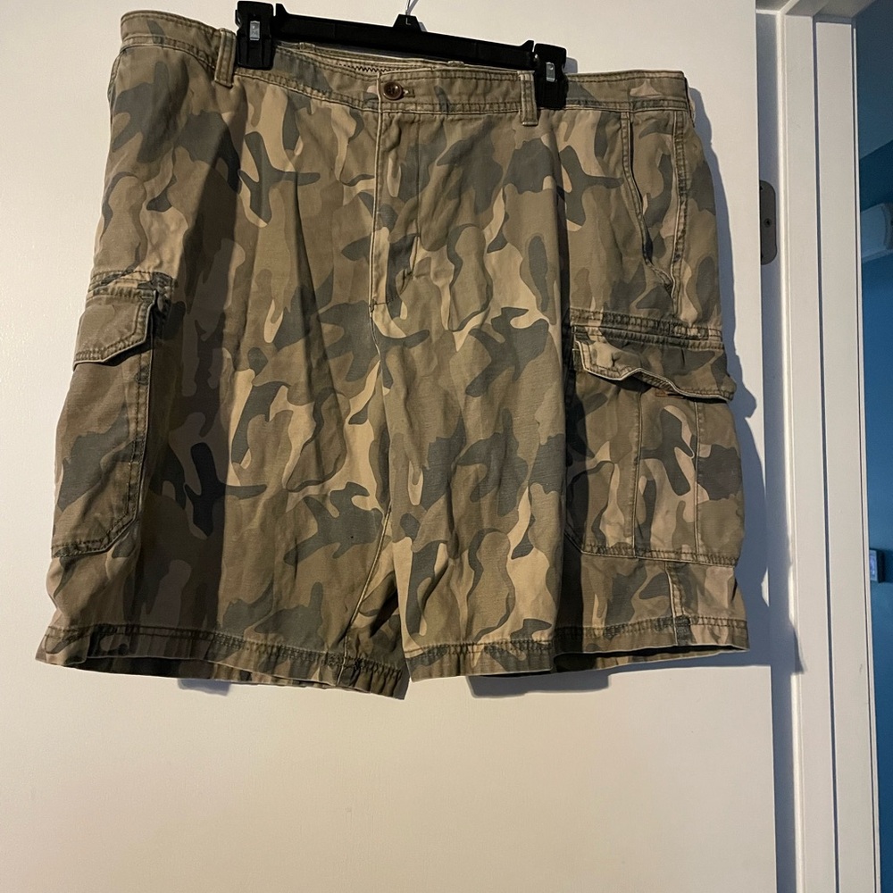 Izod Camo Cargo Shorts